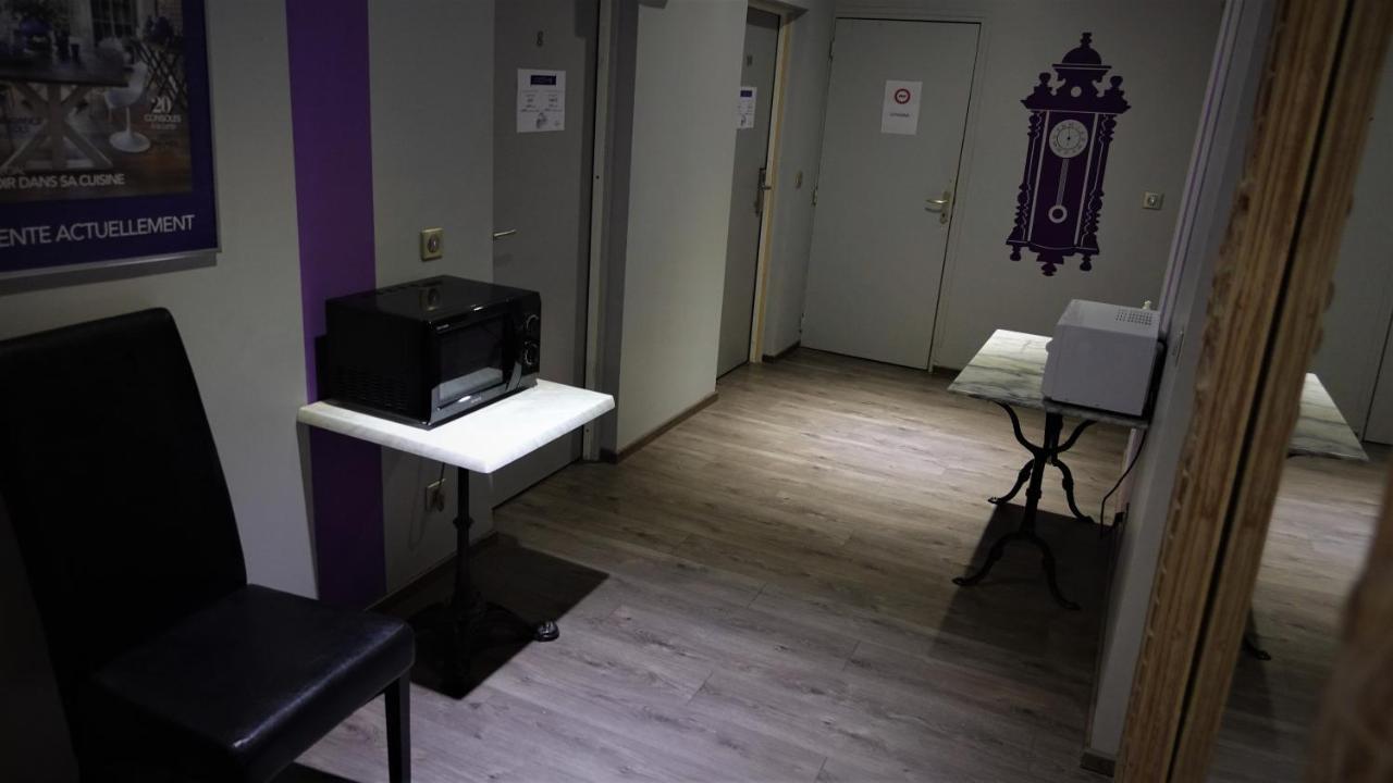 Hotel-Restaurant Des Voyageurs Le Cheylard Eksteriør billede