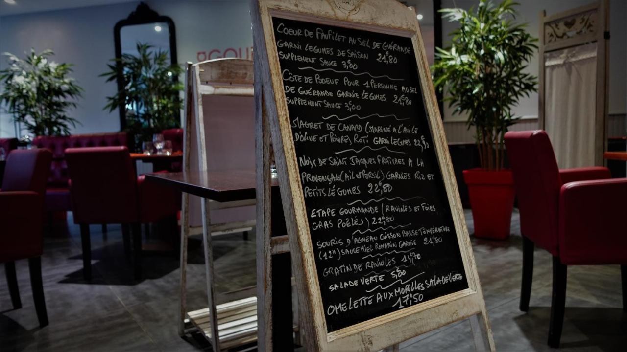 Hotel-Restaurant Des Voyageurs Le Cheylard Eksteriør billede